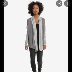 NWOT Her Universe Star Wars Rey Cold Shoulder Style Open Long Cardigan Sweater